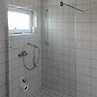 Badezimmer mit ebenerdiger Dusche